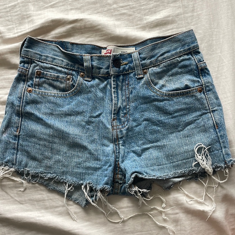Levi’s shorts women’s 26 w 26 L